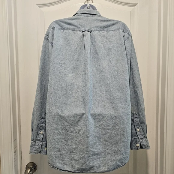 Winnie The Pooh Bear Embroidered Blue Denim Button Down Shirt Disney Store Med - Picture 6 of 6